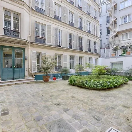 Apartment Luxury Saint Honore Champs Elysees