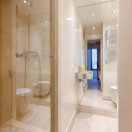 Apartment Luxury Saint Honore Champs Elysees Paris
